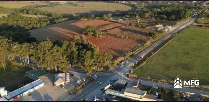 Área para venda, em Araçoiaba, frente cond. Village Ipanema.