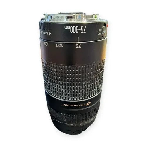 Canon EF 75-300mm f/4-5.6 III USM