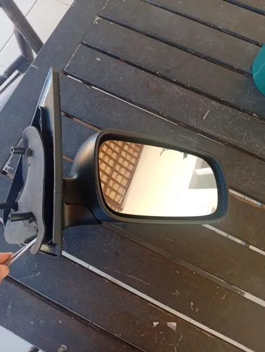 Retrovisor lado direto do gol