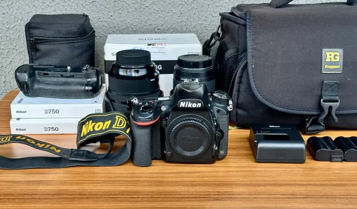 Kit Nikon D750 + Sigma 24-70 2.8 Art + Tamron 28-70 2.8 + Grip