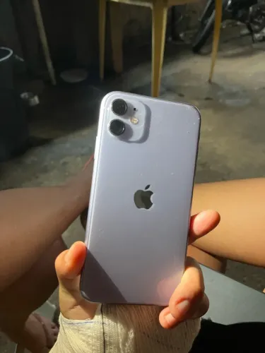 iPhone 11