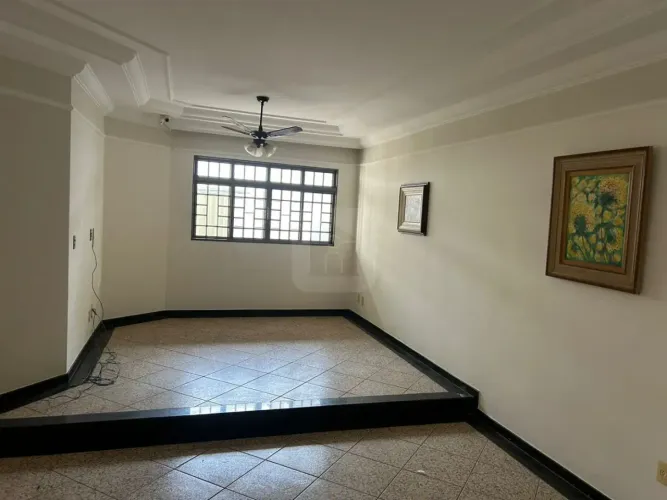 Casa para locação e venda no bairro Vigilato Pereira