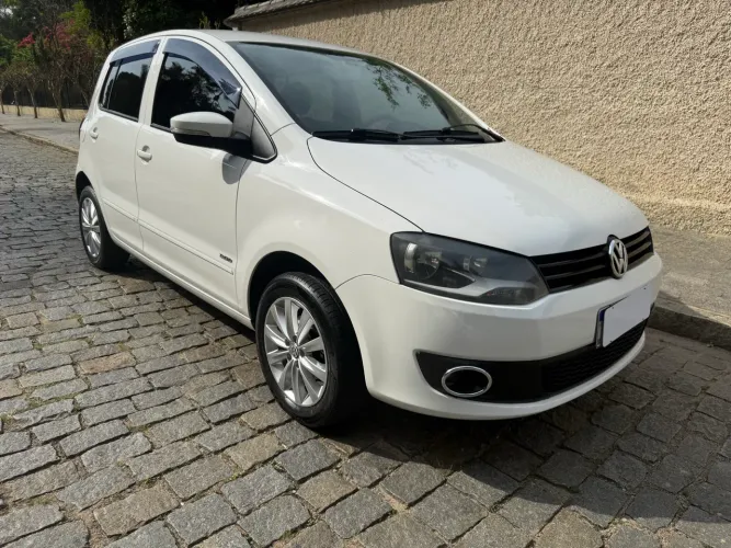 Volkswagen Fox 1.0 MI Total Flex 8V 5P 2011