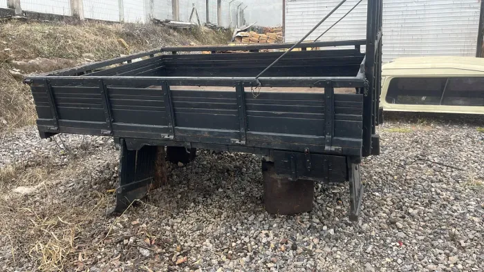 Carroceria de Madeira da F 1000 , 2,60 x 2,0