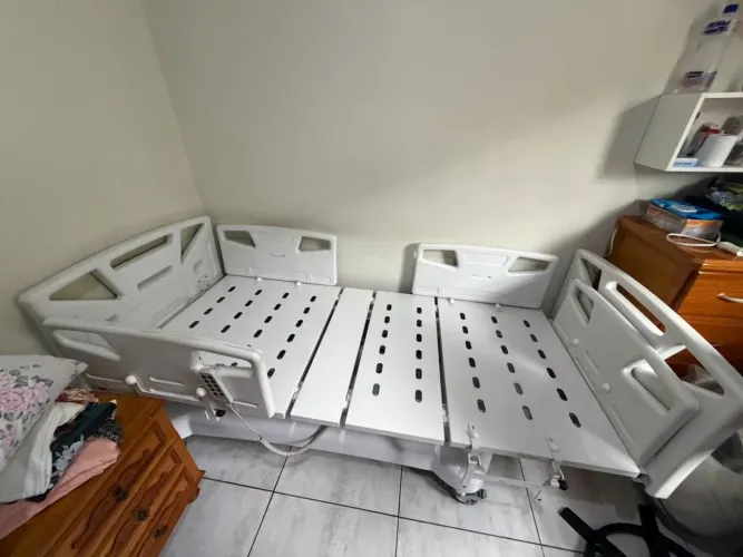 Cama Hospitalar Motorizada 8 Movimentos com Controle