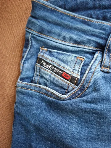 Calça jeans feminina