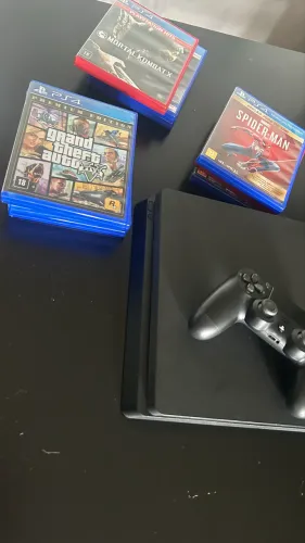 PlayStation 4 Slim 1TB c/ 9Jogos