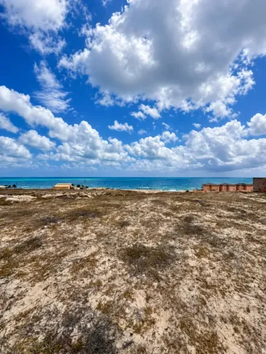 Lote de 420m² com Vista Panorâmica para o Mar em Uruaú, Beberibe | R$ 120 Mil