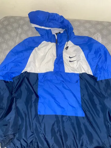 Corta vento Nike