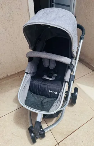 Carrinho e bebê conforto safety first