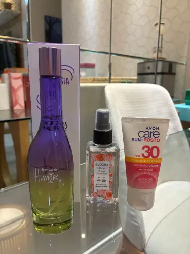 Kit com 3 itens: 1 perfume natura + 1 Body Splash Eudora + 1 protetor solar Avon