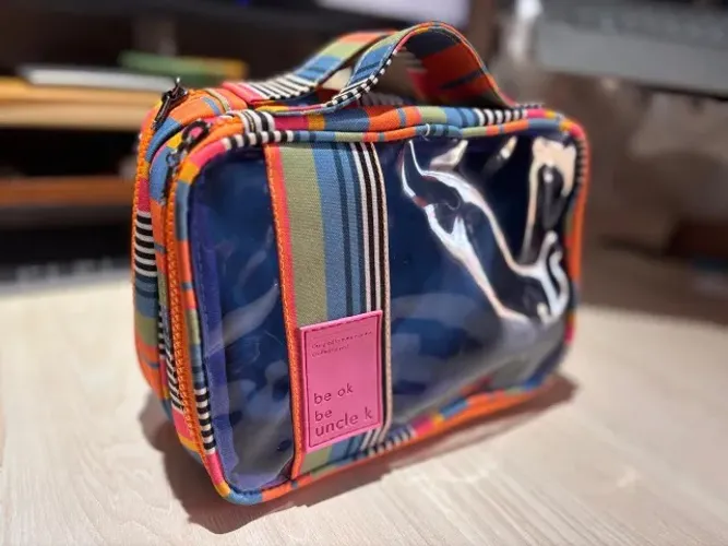 Necessaire dupla colorida transparente Uncle K 