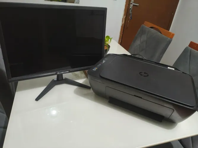 Impressora e Manitor 