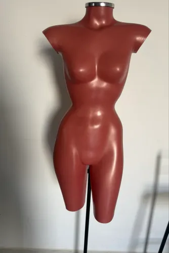 ?BUSTO COM PEDESTAL