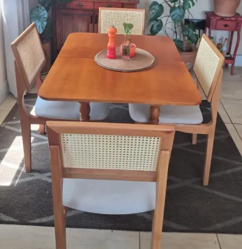 Mesa de Madeira maciça 1m