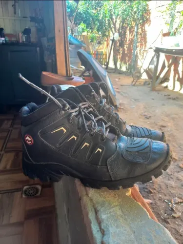 Bota Masculina