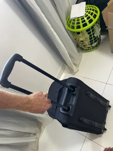 Bolsa Duffel Bag Latcor Com 02 Rodas Tamanho 22 Poliéster Preta