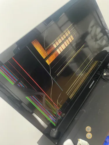 TV Samsung 32 polegadas - Para retirada de peças ou conserto