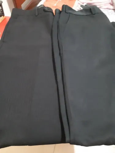 Calças Sociais Masculinas c riscas tam. 46, calça lisa tam. 42