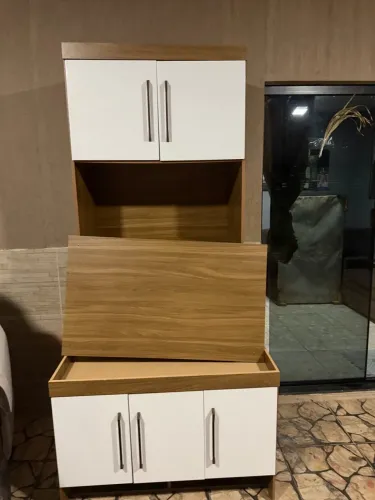 Armário com mesa de estudo, painel