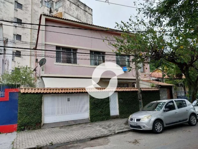 Sobrado com 3 dormitórios à venda, 168 m² por R$ 580.000,00 - Icaraí - Niterói/RJ