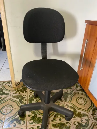 Vendo Cadeira de Escritório