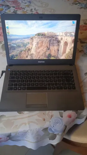 Notebooks Positivo Stilo XR2998 - Proc. Intel - HD 500Gb - 4Gb Mem. DDR3