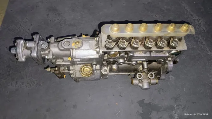 Bomba injetora semi nova