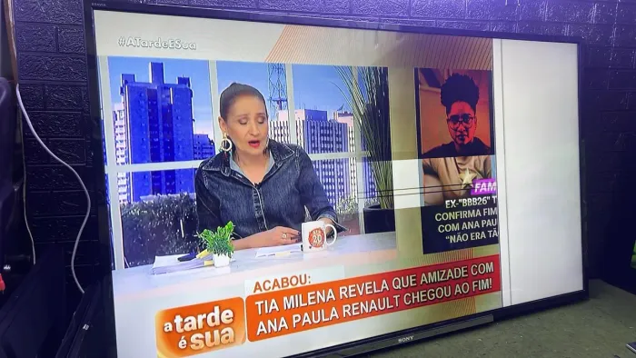 Tv Sony 70 polegadas leia o anúncio