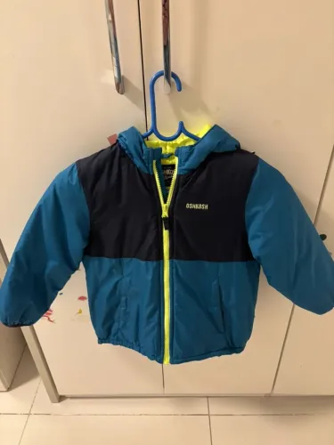 Casaco Infantil OshKosh B?gosh Acolchoado com Capuz - Tamanho 8