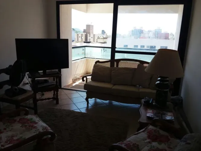 Apartamento de 76 metros quadrados no bairro Vila Júlia com 2 quartos