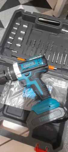 Parafusadeira e furadeira 21v de impacto 