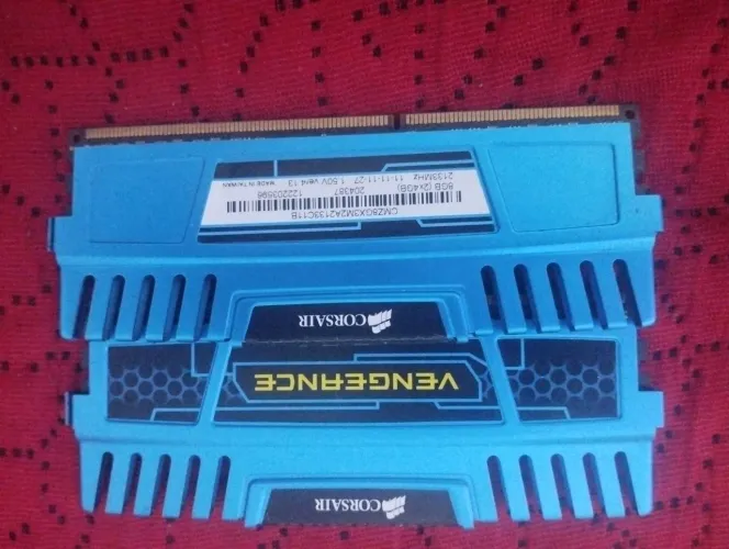 Memória VENGEANCE 8GB DDR3 2133mhz
