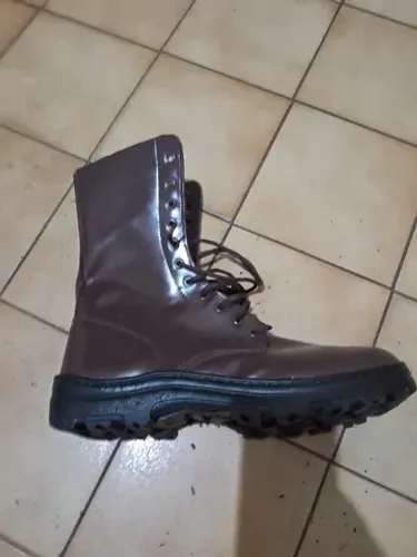Coturno Marrom tamanho 48