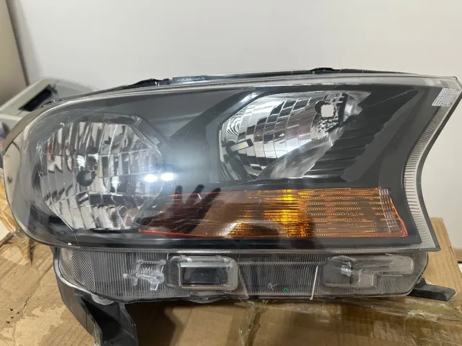 Farol  Ranger 2021 lado direito esquerdo.
