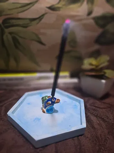 Incensario de porcelana.