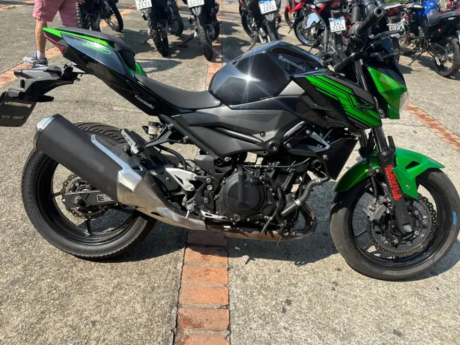 Z400 ****EXTRA****