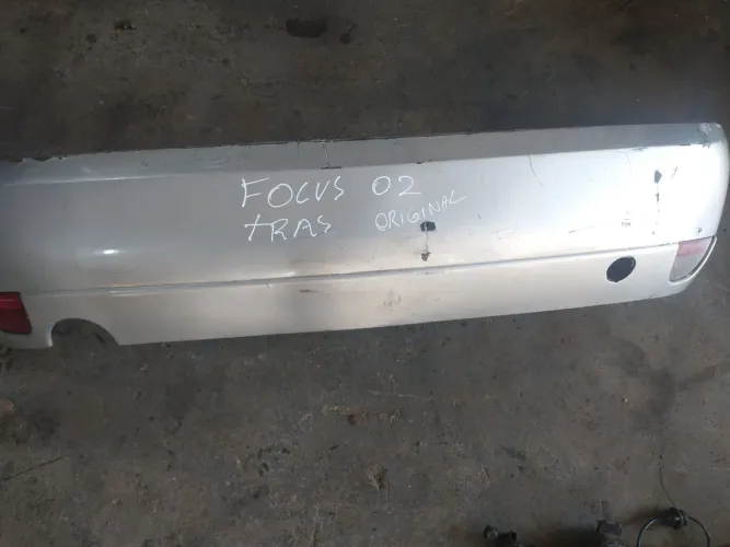 Parachoque traseiro Ford/focus 2002 original 