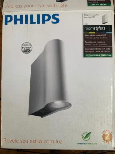 02 unidades de Arandelas alumínio com 2 fachos LED Philips