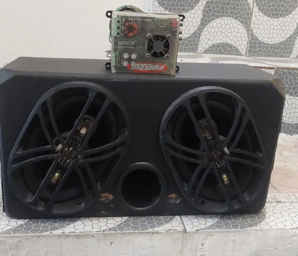 Vendo caixa de som e modulo para carro automotivo