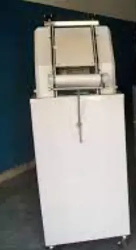 Vendo Divisora Volumétrica de massas e pães - marca Continental