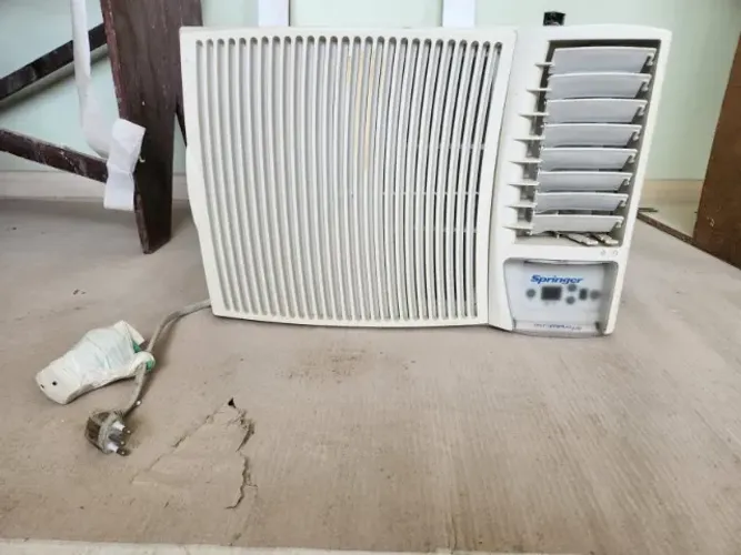Ar Condicionado Janela Springer 12000 BTU/h