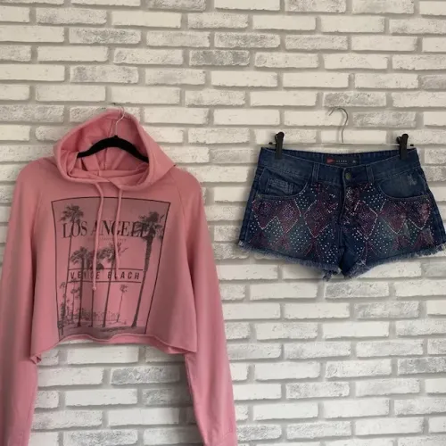 Kit Cropped Moletom Rosa Ever Hottie Tamanho M + Shorts Pool Jeans Tamanho 36-38