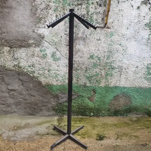 Arara Expositor 4 Braços Para Loja de Roupa
