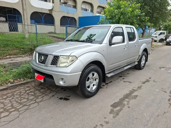 Nissan Frontier XE CD 4X4 2.5 TB Diesel 2012
