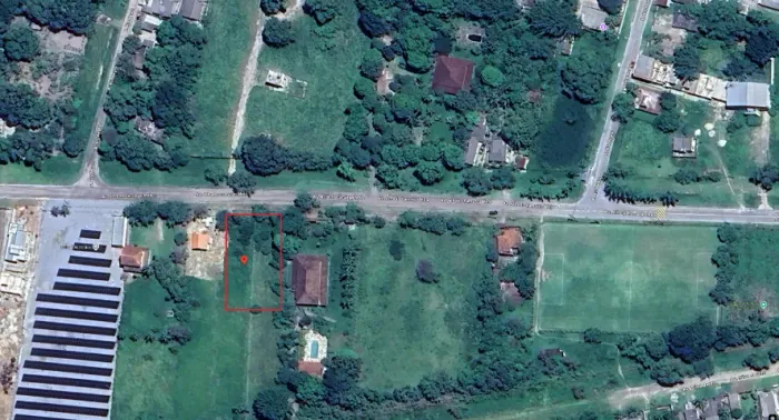 Terreno à Venda em Silva Jardim - 1.890 m² - Av. Alfredo Camargo Melo