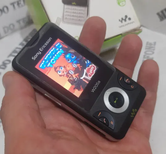 SONY Ericsson w205 celular pequeno antigo RELIQUIA impecável 