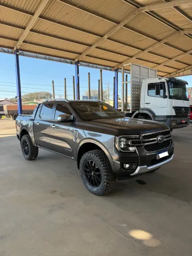 Ford Ranger Limited 3.0 V6 4X4 CD TB Die. AUT 2024