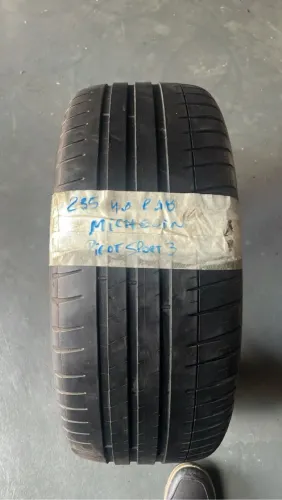 Pneu Michelin Pilot Sport 3 235/40 R18