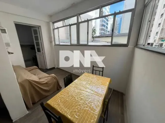 Apartamento : / Residencial / Copacabana